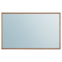 מראה מלבנית במסגרת עץ